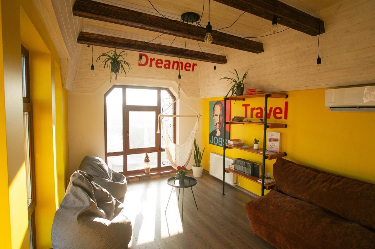 Dream Hostel Khmelnytskyi Bagian luar foto