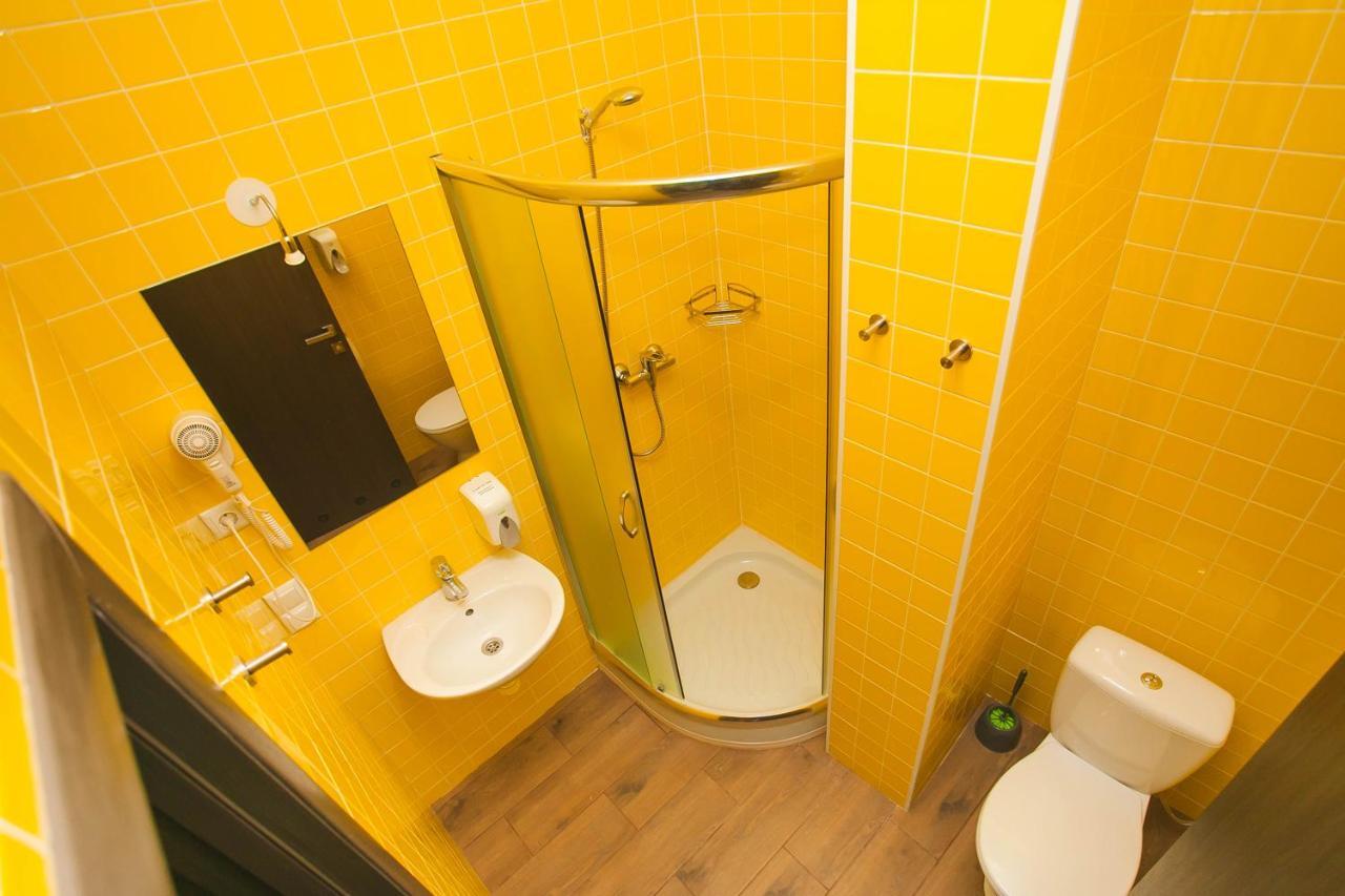 Dream Hostel Khmelnytskyi Bagian luar foto