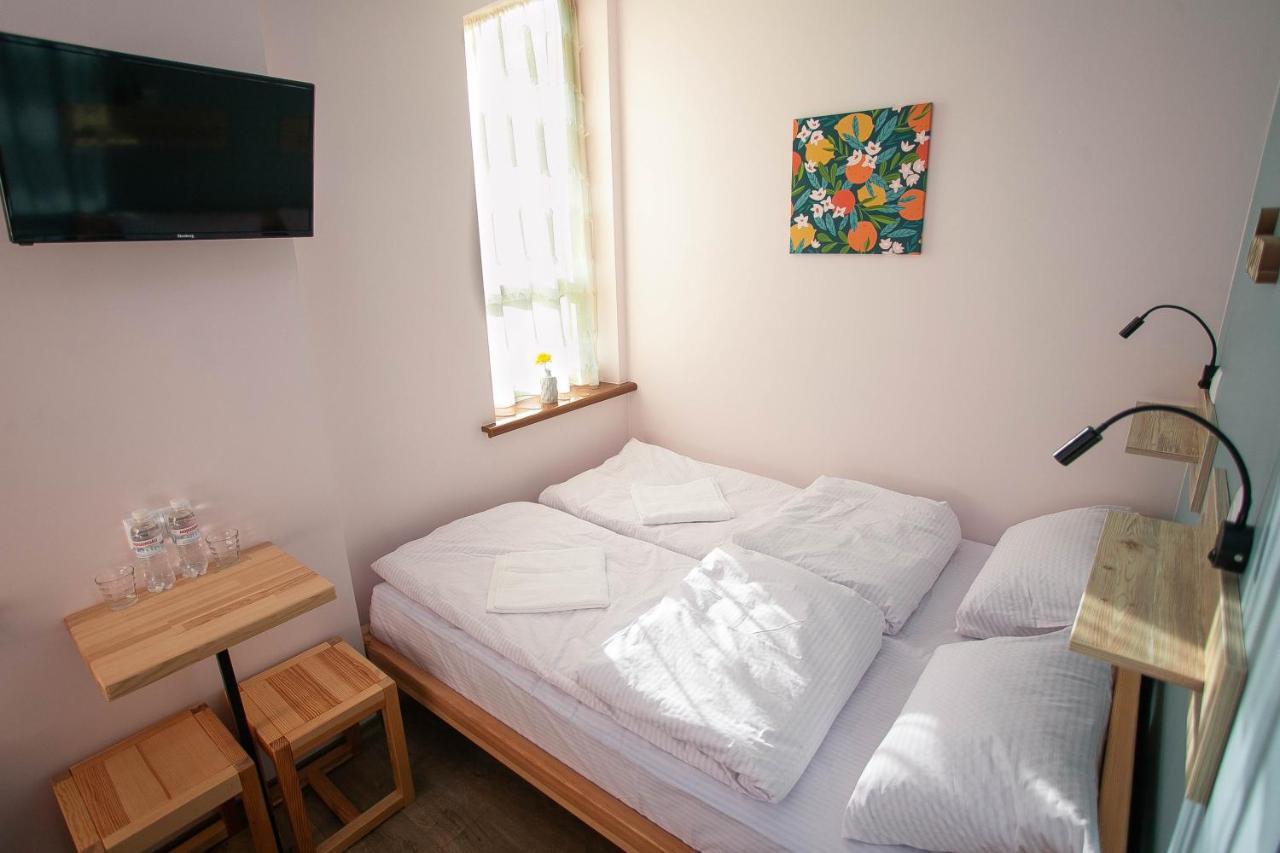 Dream Hostel Khmelnytskyi Bagian luar foto