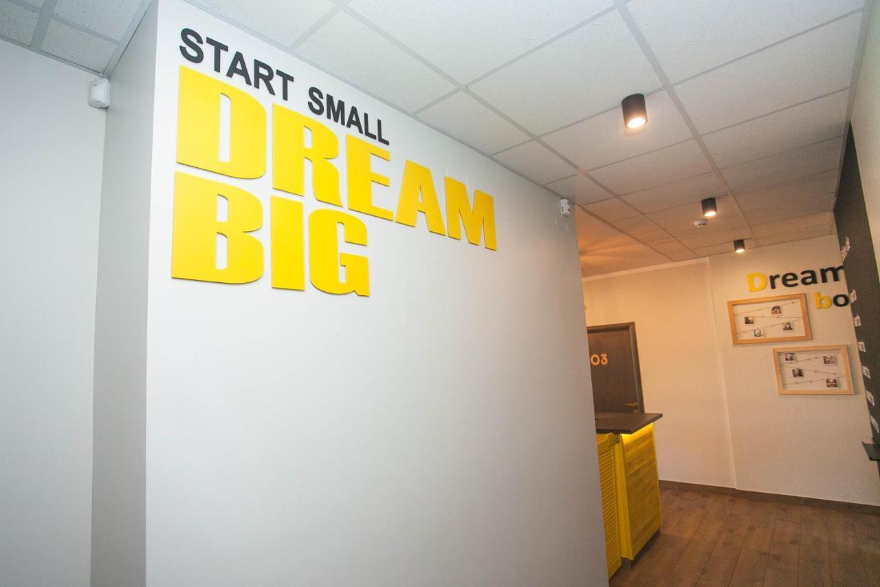 Dream Hostel Khmelnytskyi Bagian luar foto