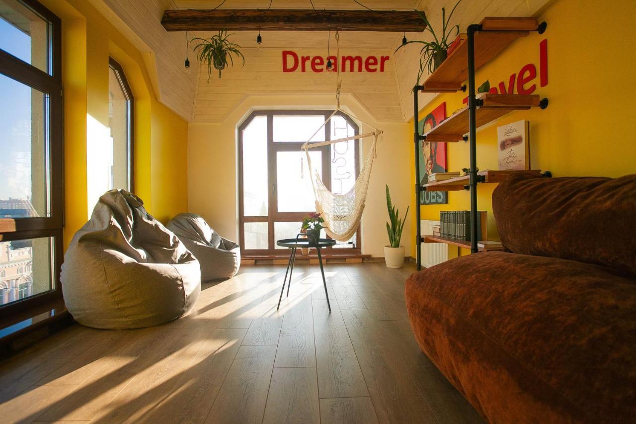 Dream Hostel Khmelnytskyi Bagian luar foto